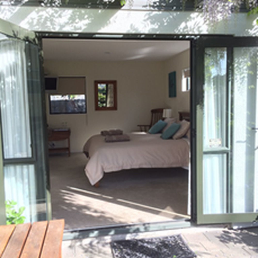 Garden Bed And Breakfast ไครสต์เชิร์ช ภายนอก รูปภาพ
