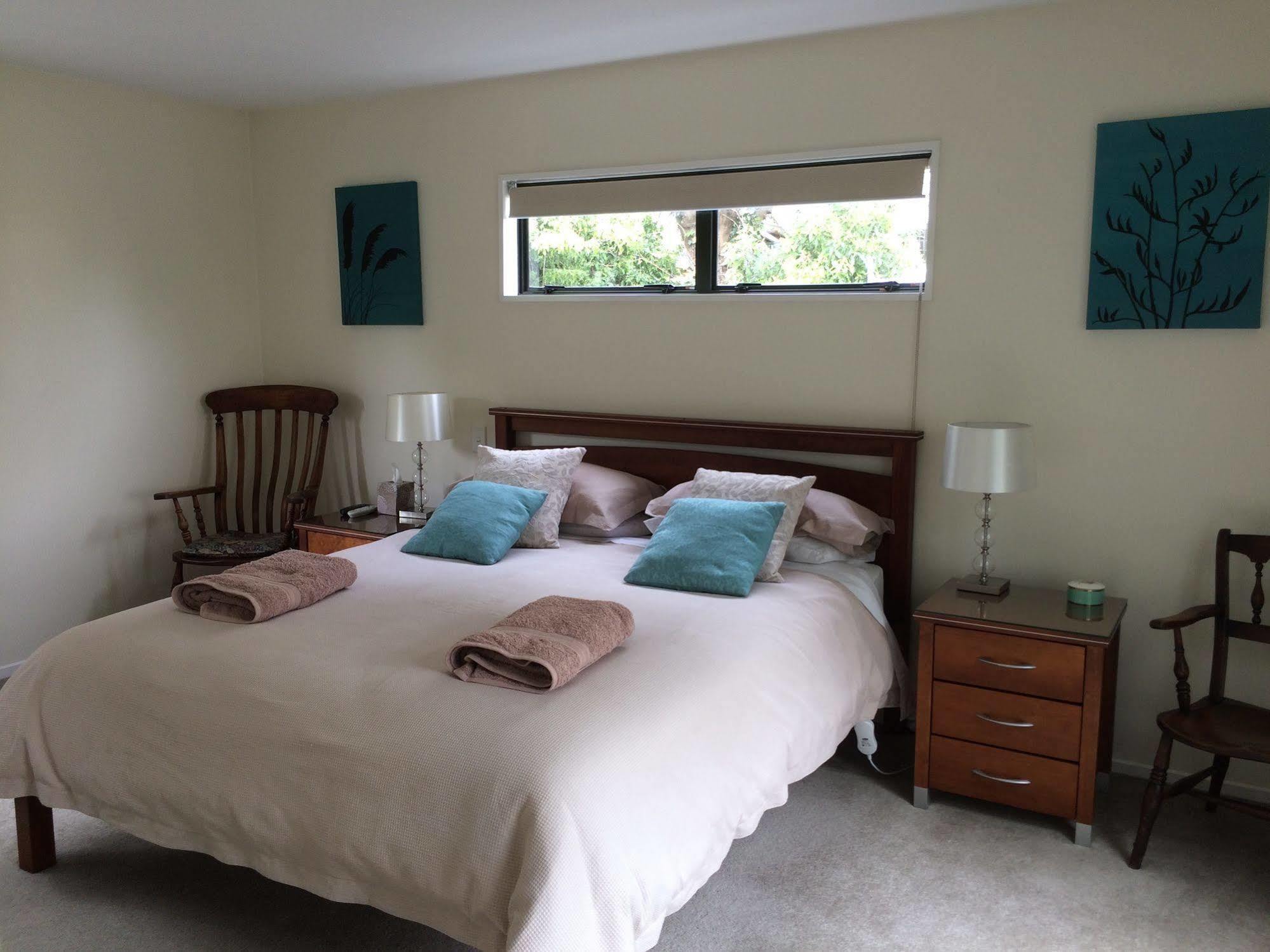 Garden Bed And Breakfast ไครสต์เชิร์ช ภายนอก รูปภาพ